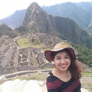 Meet your Posher, Christine